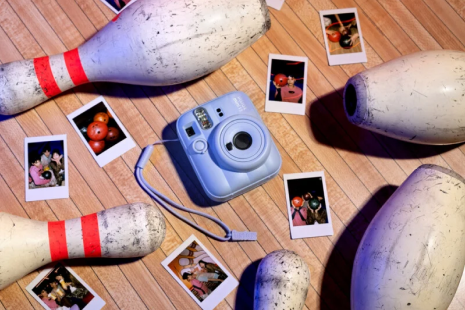 Kamera Instan Favorit Kembali Hadir: Fujifilm Instax Mini 13 dengan Fitur Self-Timer Baru
